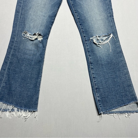 Mother The Insider Crop Step Fray Jeans in Reckless On A Shiny White Vespa Sz 25 - Picture 2 of 15